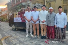 Wujud kepedulian umat, Gerindra Surabaya serahkan sapi kurban ke PCNU