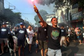Tradisi pawai hewan kurban di Malang