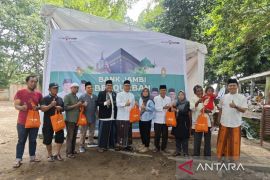Bank Jambi kurban 42 ekor Sapi dan 5 ekor Kambing