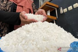 Kabupaten Cirebon optimistis produksi garam rakyat capai 76 ribu ton