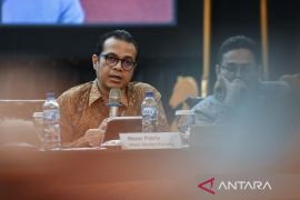 Wamenkomdigi sebut pengembangan AI harus lindungi publik dan demokrasi