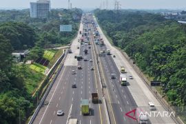8.655 kendaraan melintasi jalan layang MBZ saat libur Idul Adha