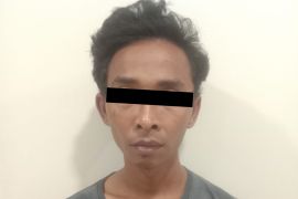 Polisi ringkus tukang palak yang viral di lampu merah Tomang
