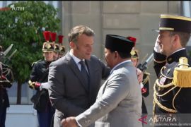 Prabowo begins France state visit with Elysee ceremony