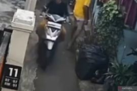 Polisi tangkap wanita curi motor