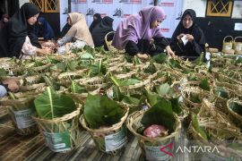 Pengemasan daging kurban ramah lingkungan