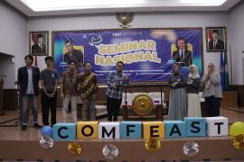 Prodi Ilmu Komunikasi UMS bahas Creative Branding dan Manajemen Isu Digital di COMFEAST 2026