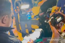 Patroli gabungan amankan ratusan pil terlarang di Blok M