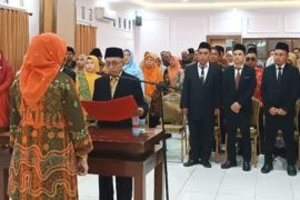 Wabup meminta kepala sekolah ciptakan lingkungan sekolah nyaman