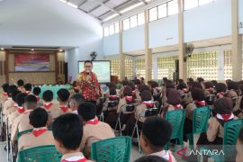 KPU Purworejo lakukan pendidikan politik bagi generasi muda