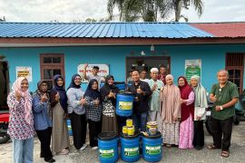 PLN UIP KLT Dukung Pembinaan PHBS, Dorong Lingkungan Sehat di Gunung Bahagia