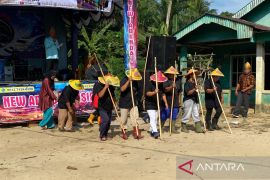 Bangka Barat fasilitasi pelestarian tradisi Berume Behume