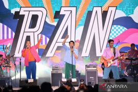 RAN dan Mahalini hibur pengunjung di hari pertama Java Jazz Festival 2026