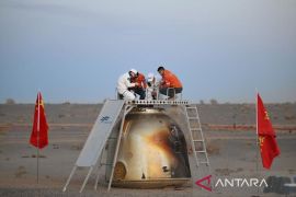 Kapsul pembawa pulang Shenzhou-22 sukses mendarat di Bumi