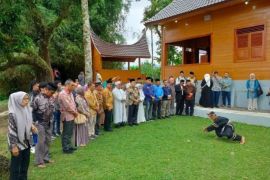 Agam tampilkan kesenian tarik kunjungan ke Museum Kelahiran Buya Hamka