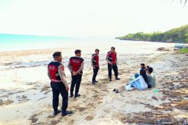 Polres Tanimbar tingkatkan patroli cegah premanisme di Pantai Weluan