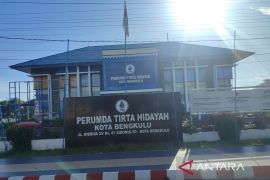 Bengkulu sediakan air bersih bagi wargater dampak kerusakan IPAL