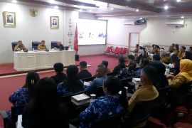 Pemkot Ambon perkuat pendampingan digitalisasi bansos melalui bimtek