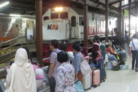 Daop 9 operasikan 28 perjalanan kereta pada libur panjang Hari Buruh