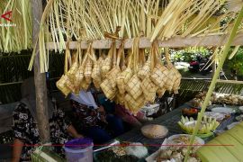 Festival ketupat simbol persaudaraan dan kebersamaan masyarakat Maluku