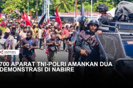 PENGAMANAN DUA DEMONSTRASI DI NABIRE