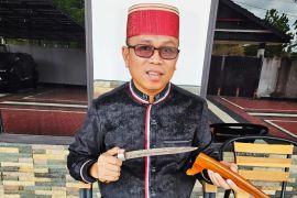 Menjaga jejak leluhur dalam bilah pusaka badik Bugis di Kepulauan Riau