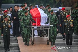 Mantan Menteri Pertahanan Ryamizard Ryacudu dimakamkan di TMP Kalibata