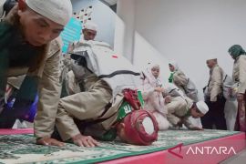 Jamaah haji Kloter 1 Lotim tiba di Bandara ZAM
