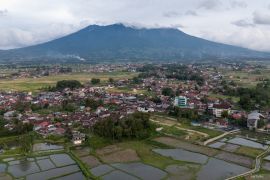 PGA laporkan Gunung Marapi erupsi pada Selasa malam