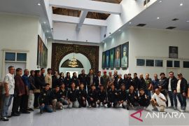 Ketua DPRD Jambi Hafiz Fattah bangga lima siswa Jambi tembus kampus dunia