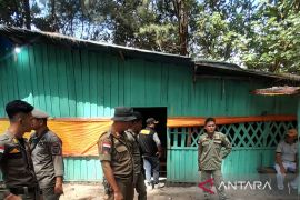 DPRD dorong Pemkot Bengkulu beri kejelasan legalitas pedagang pantai