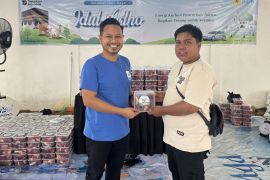 PLN UID Kalselteng bagikan 3.288 paket daging kurban pada Idul Adha 1447 H