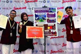 Mahasiswa UNG Raih Silver Medal Nasional, Bukti Daya Saing Generasi Muda Gorontalo