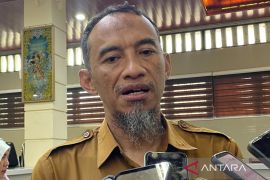 Kota Cirebon hentikan sementara gaji tujuh ASN yang bolos kerja