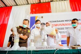 Kejari Kota Probolinggo musnahkan ribuan BB dari 53 perkara inkrah