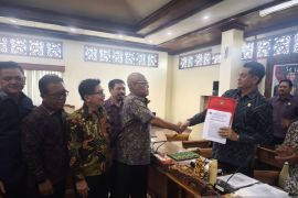 Pansus TRAP serahkan 9 rekomendasi KEK Kura Kura Bali ke pimpinan DPRD