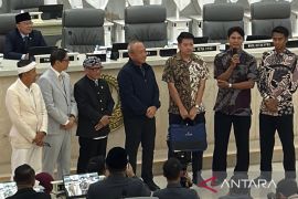 Persib Bandung terima bonus juara Rp1 miliar dari Dedi Mulyadi