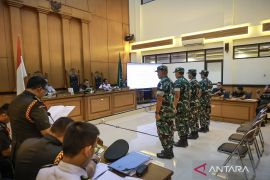 Empat personel TNI penyiram Andrie Yunus dituntut 2,5 tahun penjara