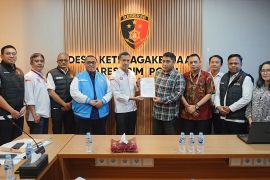 Desk ketenagakerjaan Polri selesaikan sengketa 131 pekerja