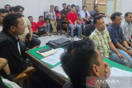 Hakim PN Medan pertanyakan proses penangkapan dalam sidang BBM bersubsidi