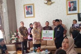 Dibantu Rp197 juta, Dinkes-Baznas Riau lepas sembilan pasien berobat ke Jakarta