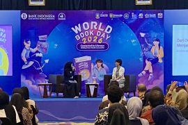 BI Kepri perkuat literasi melalui bedah buku peringati Hari Buku Sedunia