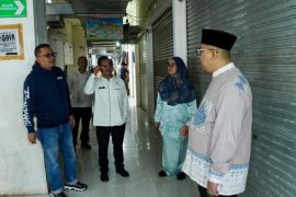 Wako Padang Panjang evaluasi toko Pasar Pusat yang tidak aktif berjualan