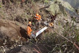 SAR terapkan "slope rescue" untuk evakuasi pendaki Gunung Semeru