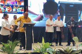 Gubernur Papua minta Musorprov KONI 2026 jadi momentum bangkitkan prestasi