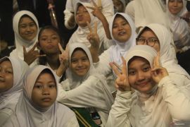 Digitalisasi 4.230 sekolah di Kaltim tuntas, Mendikdasmen dorong pembelajaran interaktif