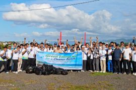 PLN UIW MMU gelar EVP bersih pantai di Ambon dan Masohi peringati Hari Lingkungan Hidup Sedunia