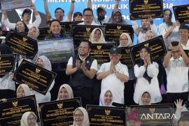 Mendikdasmen resmikan 102 sekolah hasil revitalisasi di Kaltim