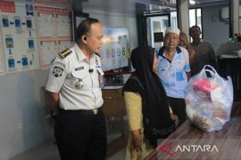 Optimalisasi Pelayanan Publik, Plh. Kalapas Pekanbaru Turun Langsung ke Area Kunjungan
