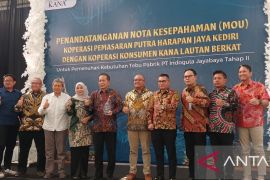 Kemenkop kucurkan pinjaman lunak untuk koperasi di Kediri Rp17 miliar